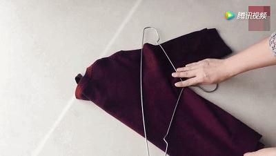 穿久的旧毛衣领口大了怎么缝,毛衣穿久了松垮怎么复原