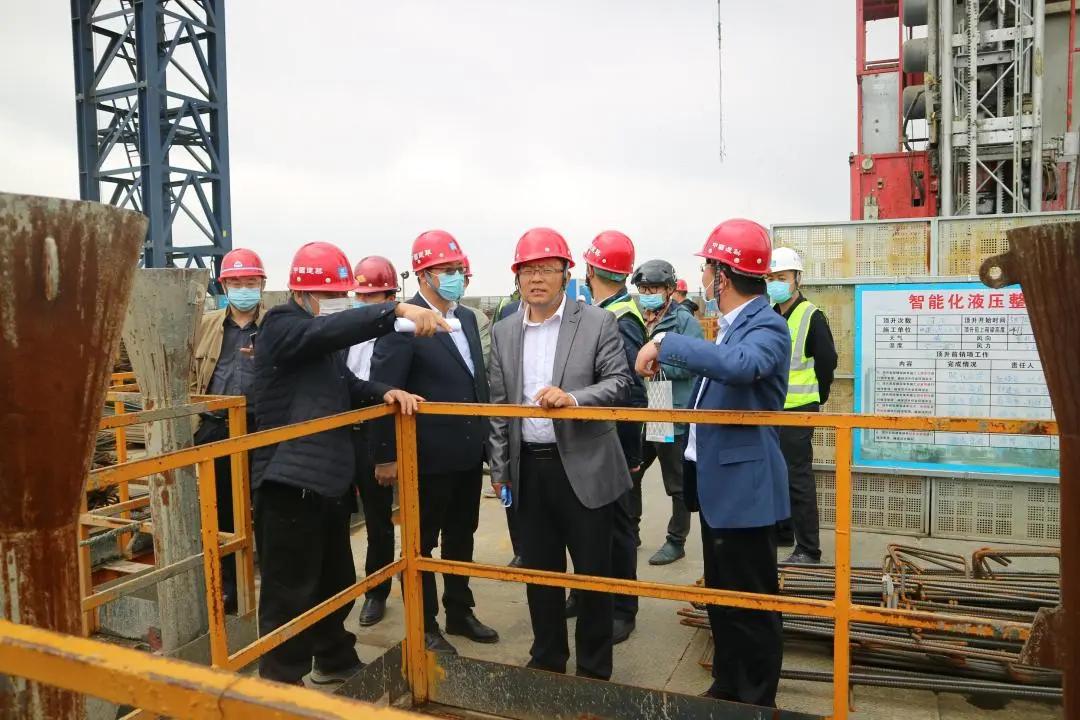 记者探访山东第一高楼,参观第一高楼