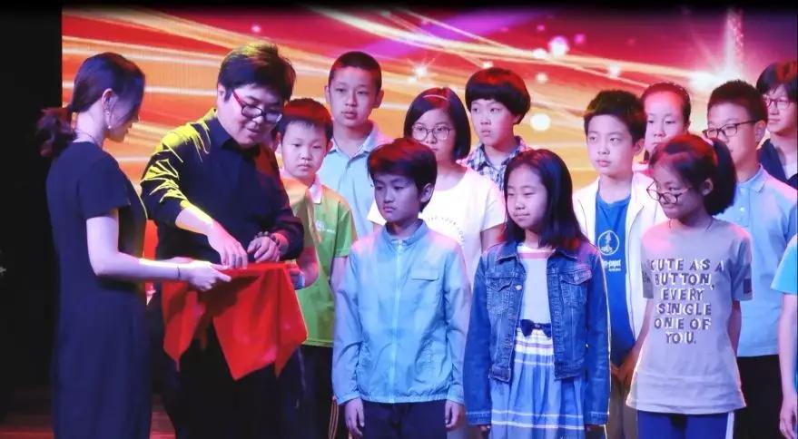 lily学英语出国,lily学英语出国旅游