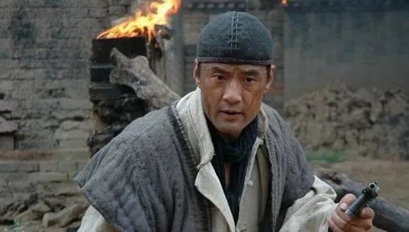 吕布的“变形史”：飞将、剑客、情圣和魔君