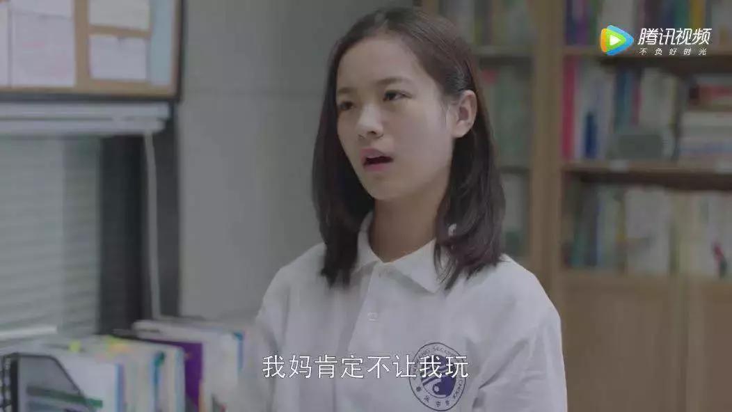 看完笑岔气，今年夏天国产最佳