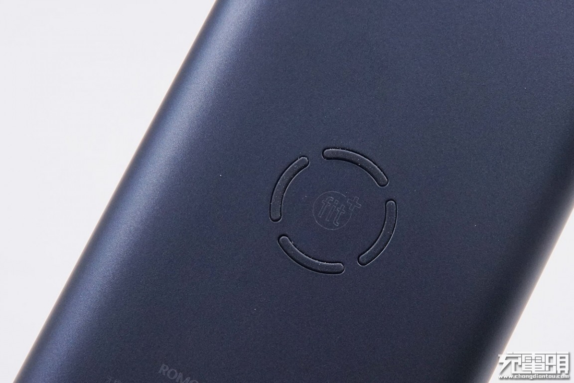 romoss罗马仕20000毫安拆解,罗马仕romoss移动电源