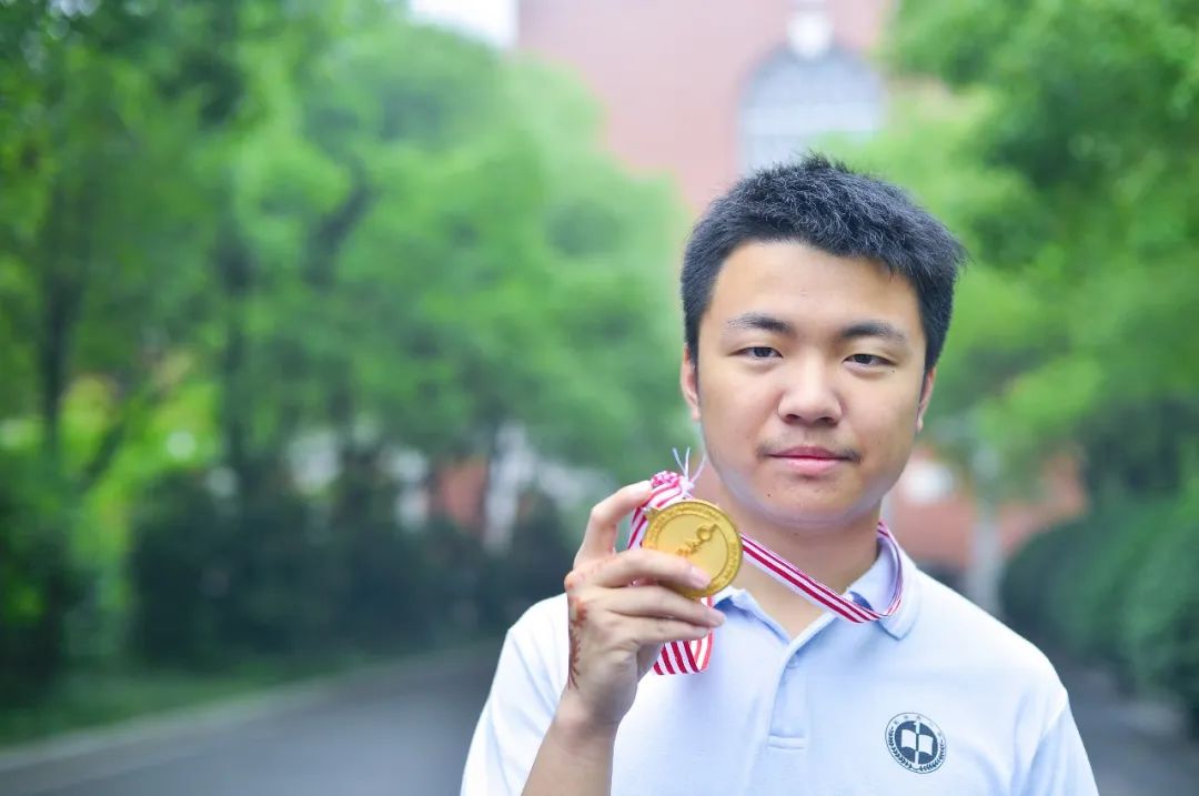 青年毛主席，榜首进一中！他曾就读的长沙市一中究竟有多牛？