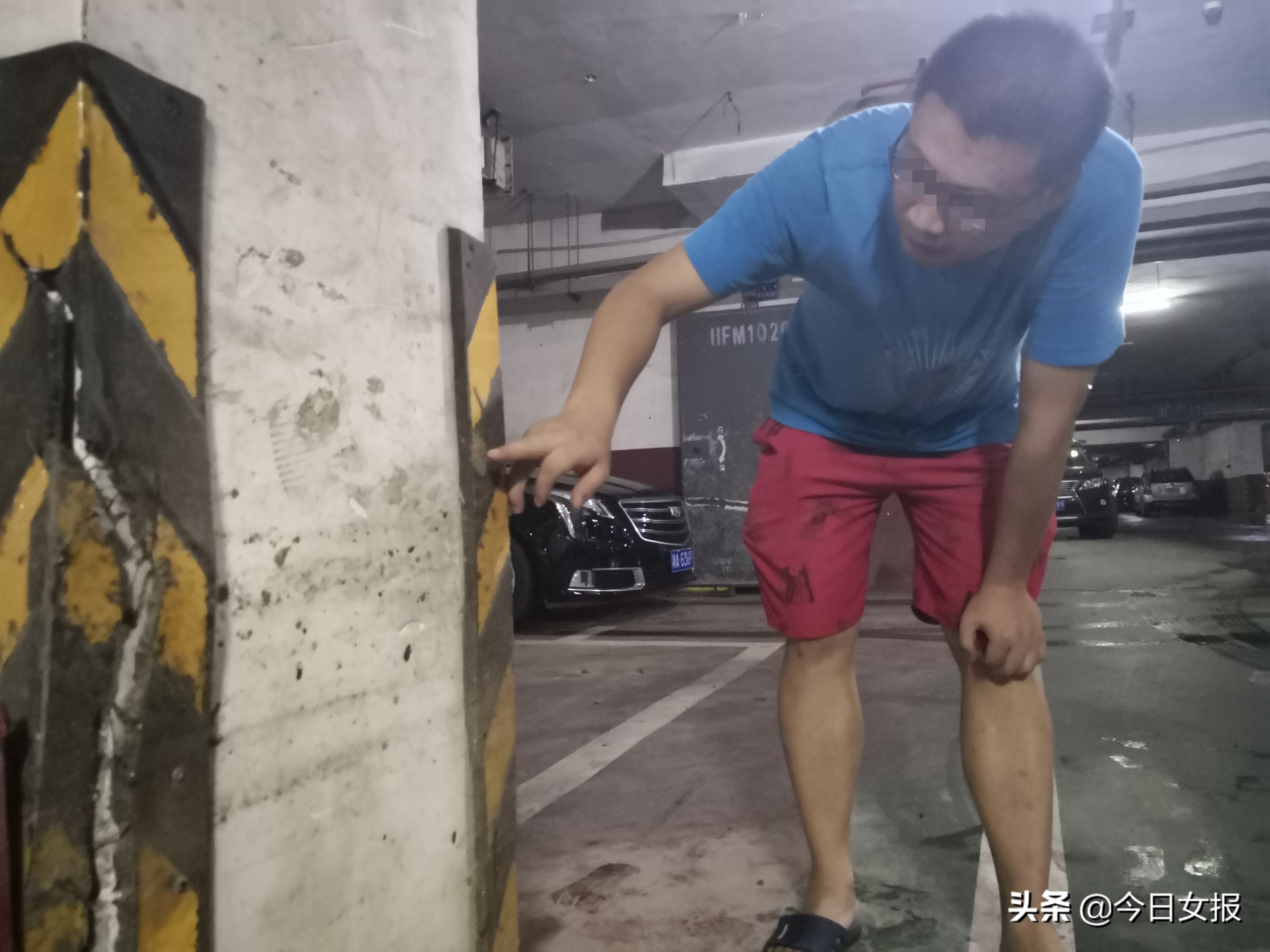 长沙某小区地下停车场被水淹,长沙一小区地下车库被淹