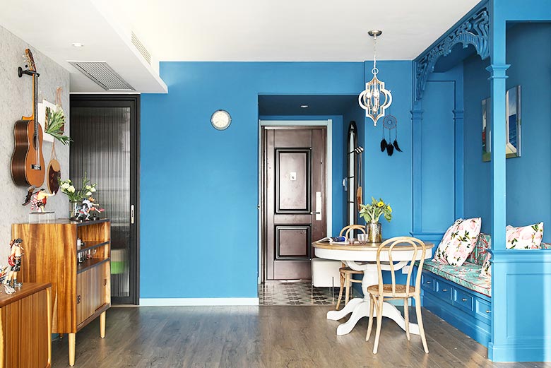 菜凉了才能放桌子上，掉漆，留印，难擦洗，想把实木换玻璃餐桌？