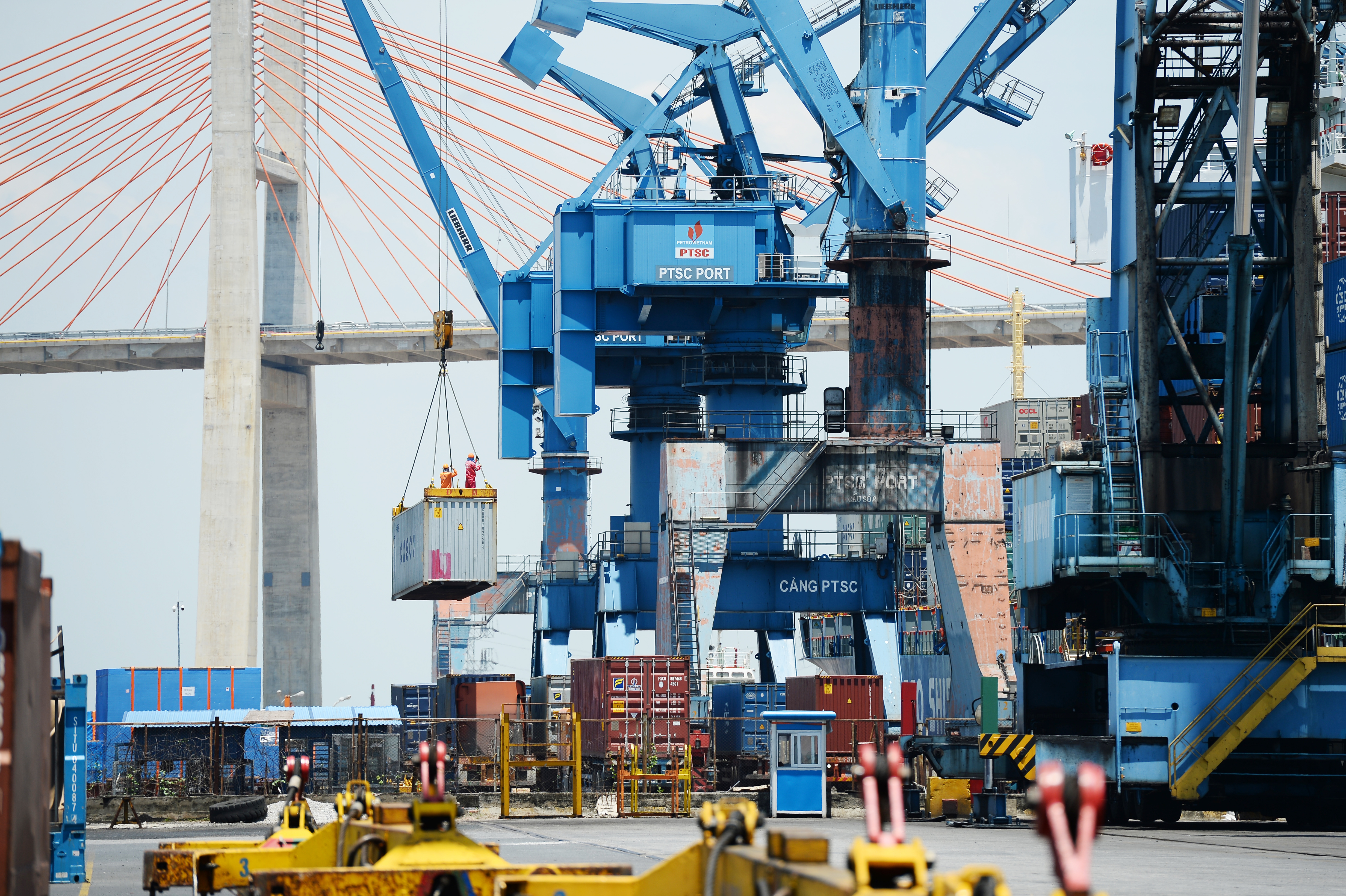 越南工业园突然火爆，想进也挤不进来：产业链转移背后，越南经济神话能持续多久？