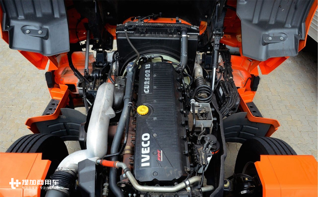 二手进口依维柯牵引车,二手依维柯牵引车