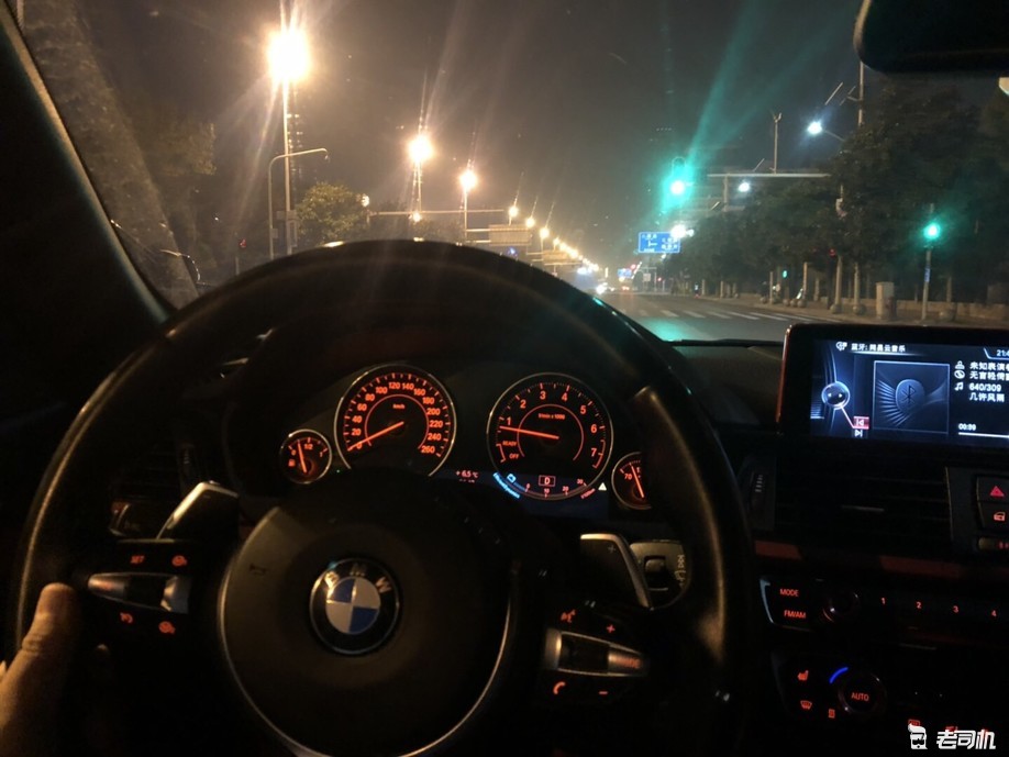 三十多万的敞篷四座,三十多万的敞篷