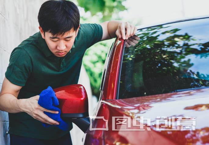 自己在家洗车容易出现什么误区,在家洗车用什么东西洗车不伤车