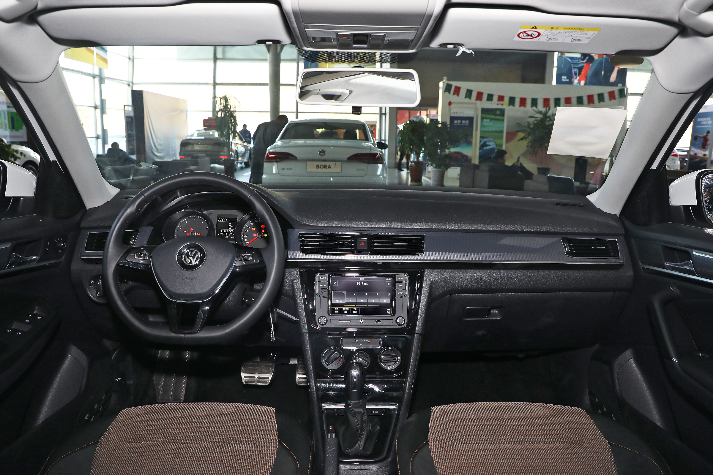 蔚领市场价格,蔚领到手价