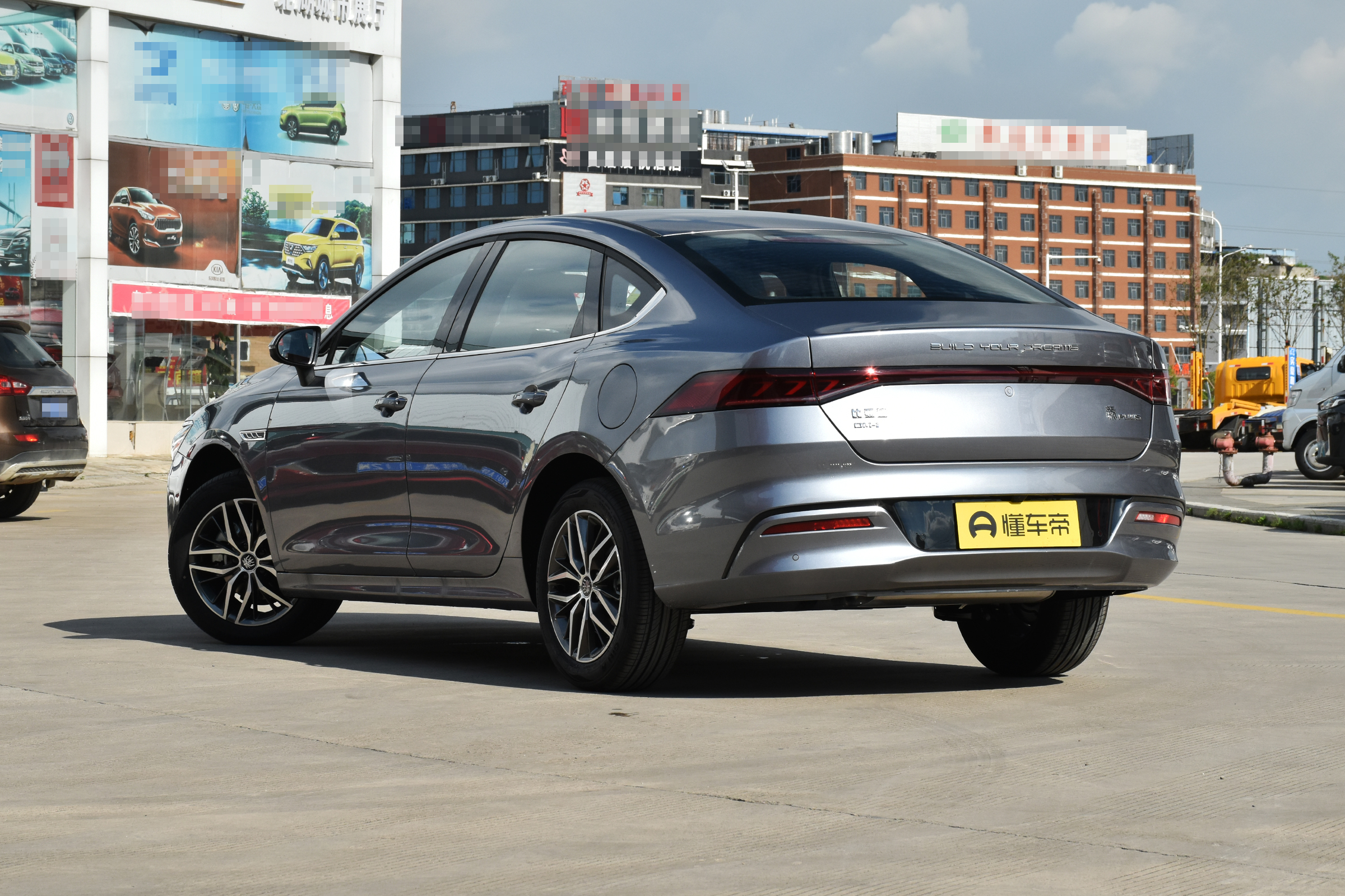 秦plusdm-i配置差价合理吗,秦plusdm-i真的能省油吗