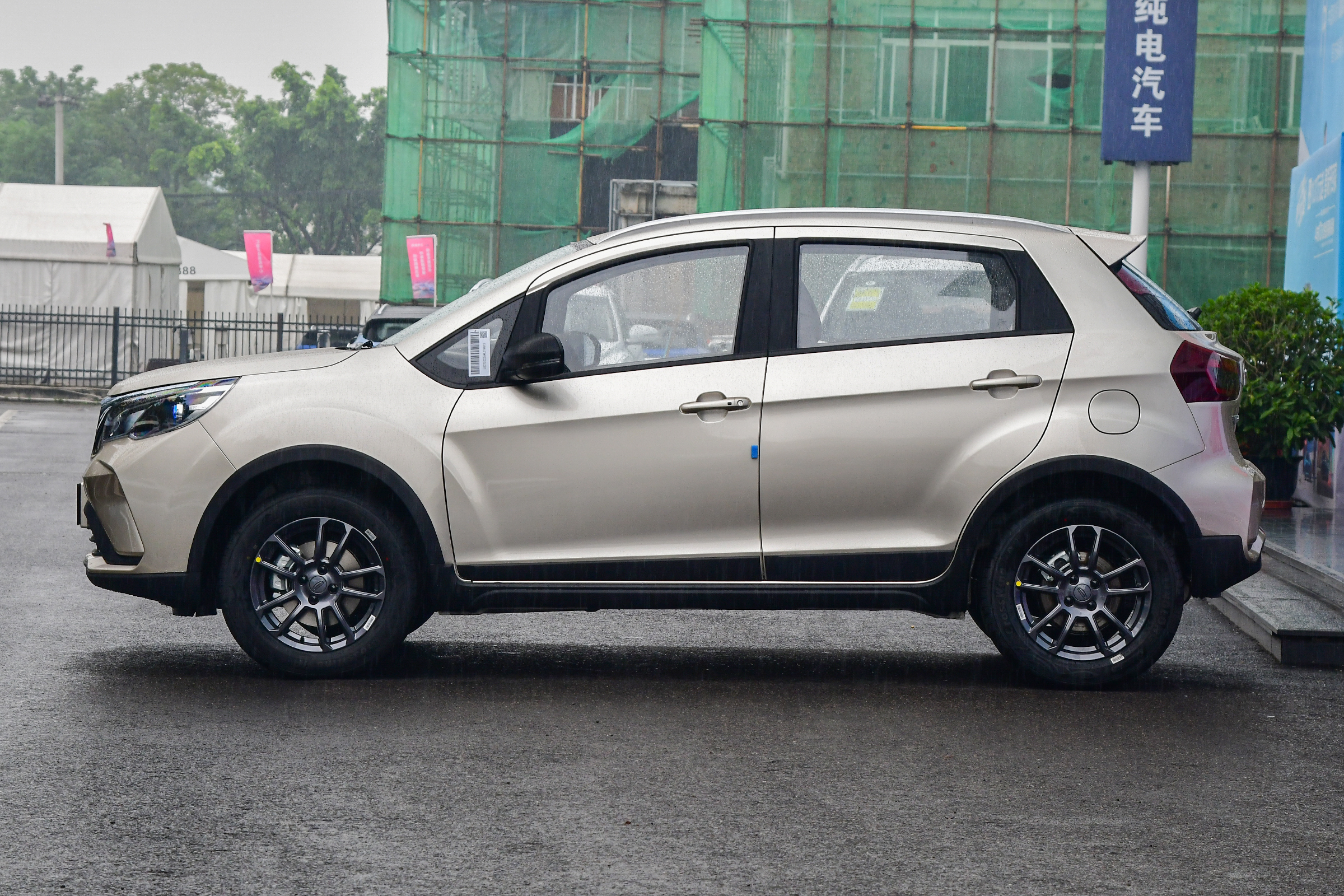 吉利小型suv新款6万左右自动挡,吉利小型suv6万元