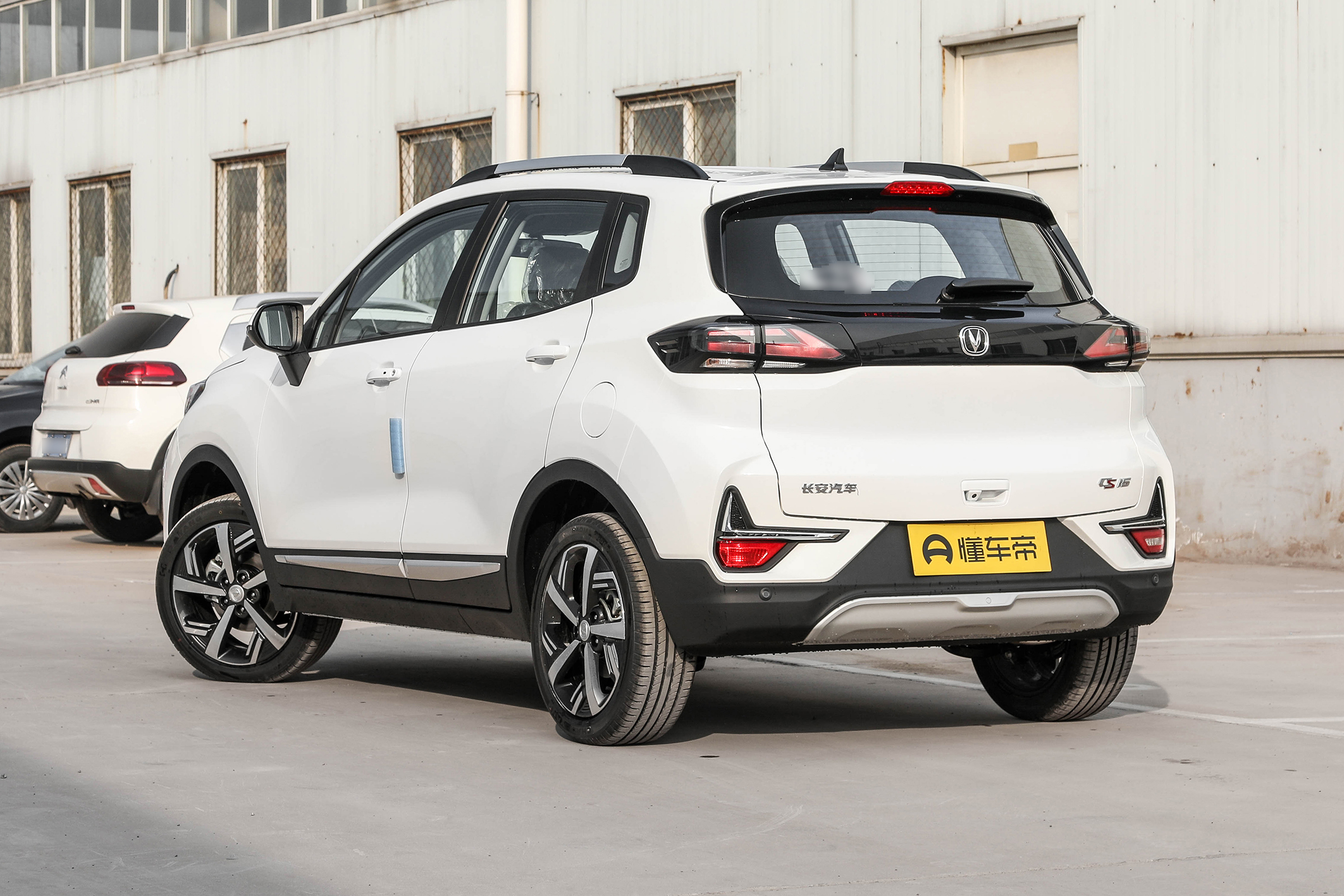 测评长安cs15,最新款长安cs15测评