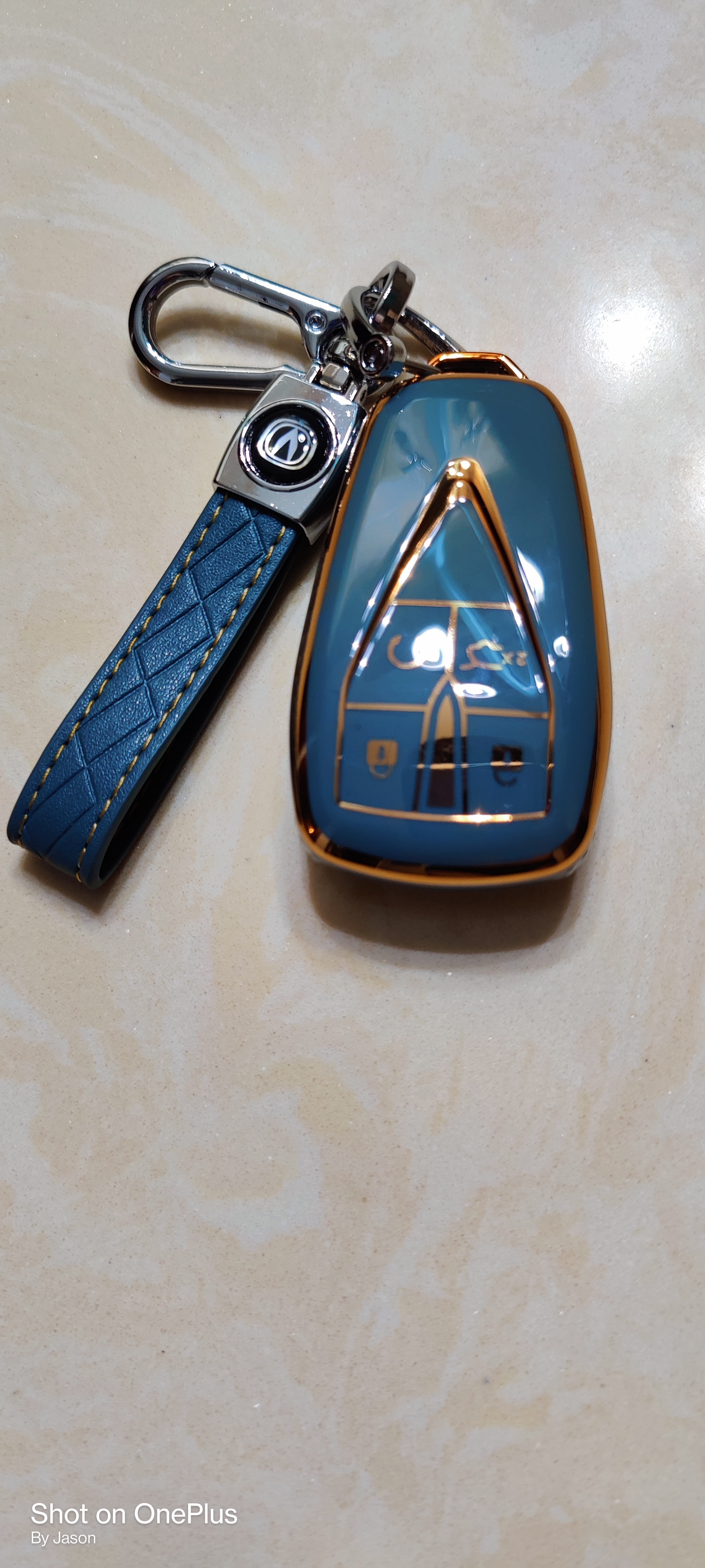 unik四驱底盘装甲,unik底盘装甲视频