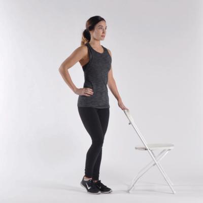 走路膝盖像扭了筋一样疼怎么回事,膝盖髌骨上方一按就痛走路痛