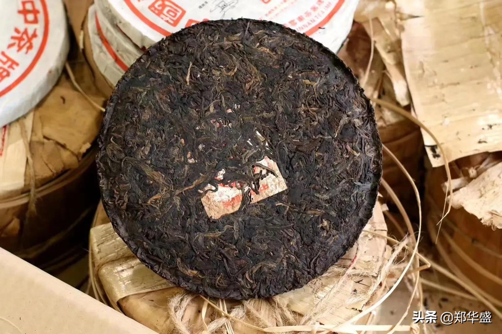 中茶最好喝的一款生茶，06年中茶8901红印铁饼，干仓，带烟味