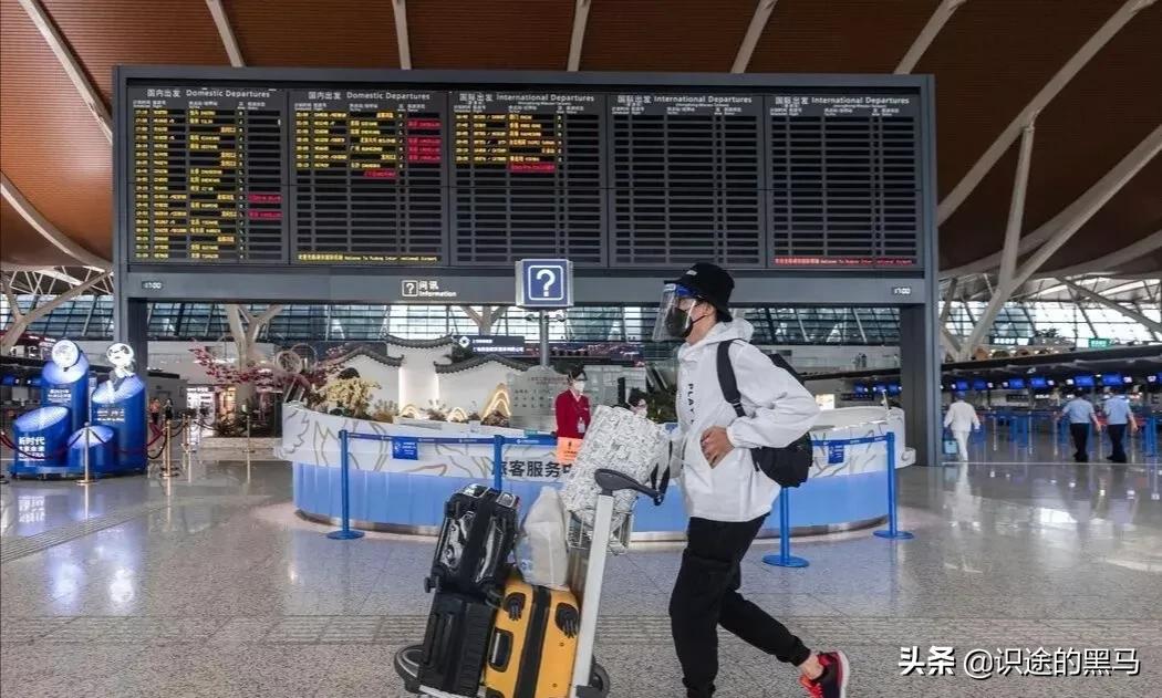 天价回国机票突破25万元,留美学生回国天价机票说明什么