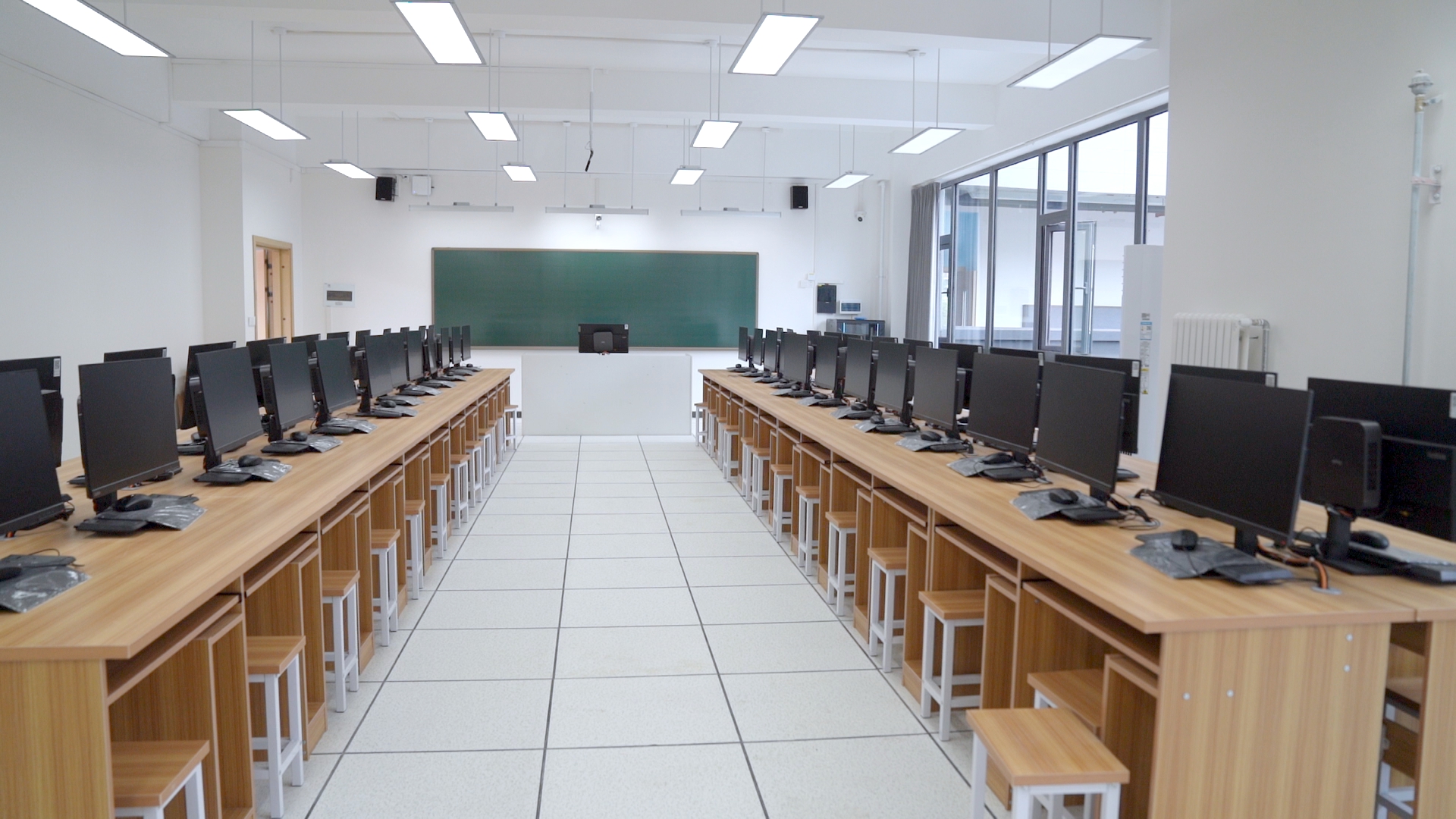 首都师范大学贵阳实验学校,首都师范大学附属实验经开学校