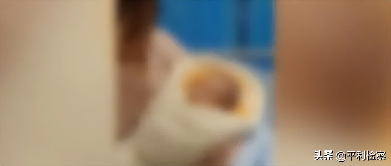 【8点见】16岁女生在校产子自述曾遭同学父亲性侵