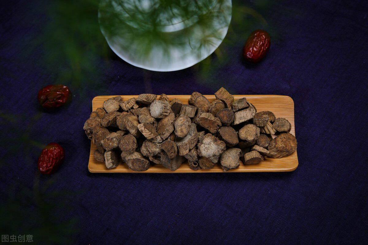 血瘀气滞型闭经如何治疗,气血血瘀型闭经要吃哪些中药调理