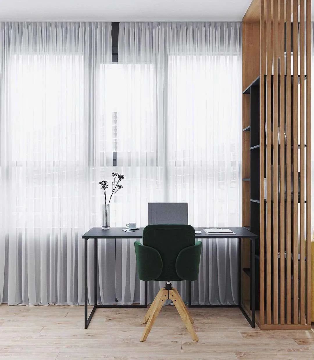 家里阳台怎么像露营感觉,阳台既能晾衣服也能当临时卧室