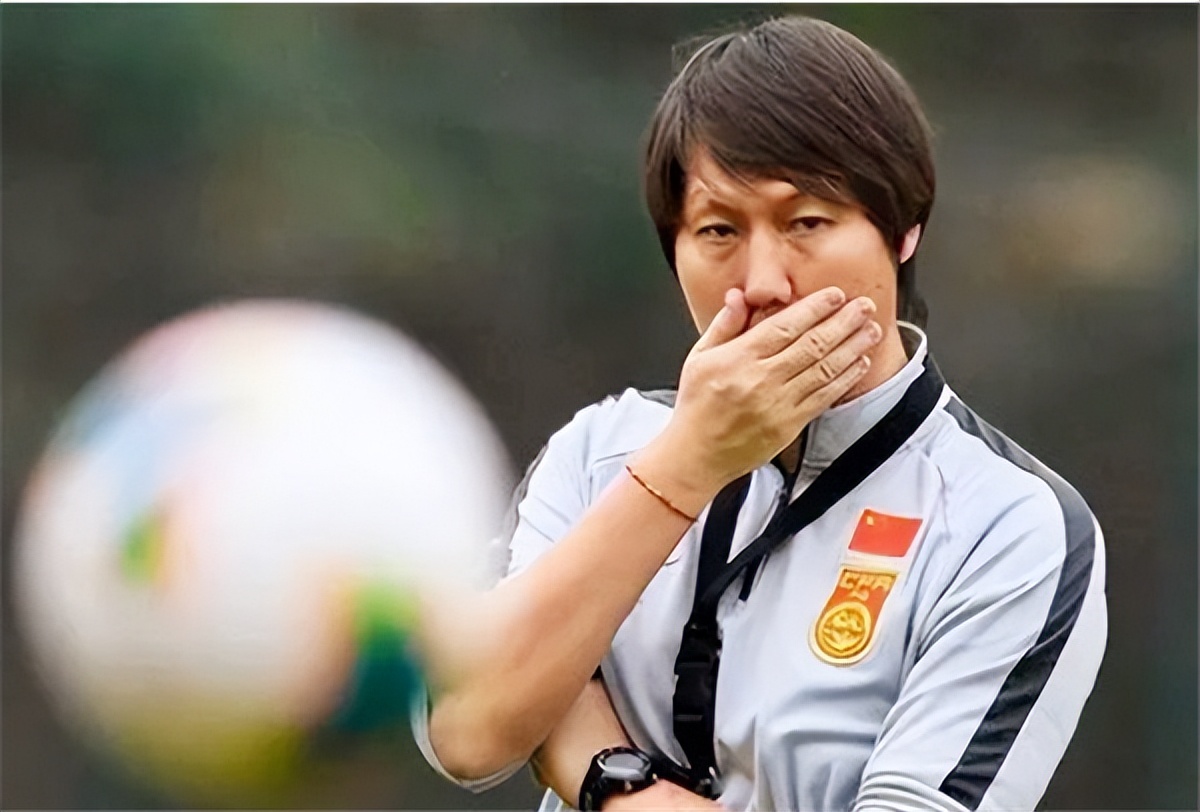 李铁厨师爆料视频完整版,国足厨师李铁