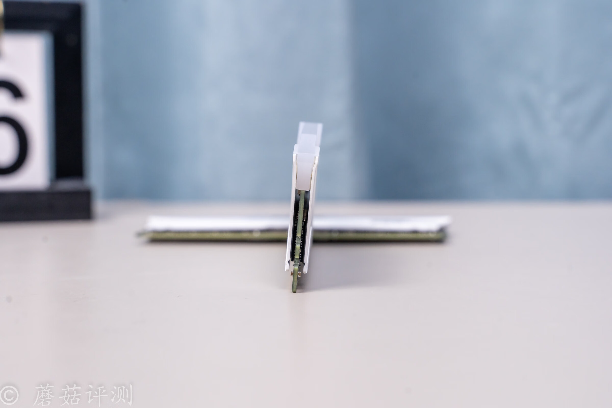 宇瞻ddr4240016g普条怎么样,宇瞻暗黑8gddr43600白色