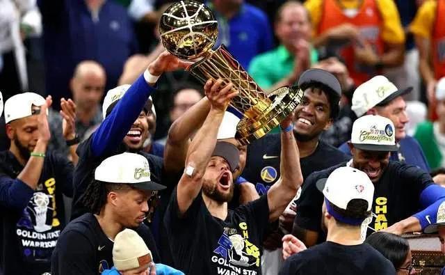 库里是最伟大的三分射手吗,库里会成为乔丹科比那样的人吗