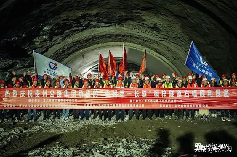 桥梁大事：黄茅海首个整幅式TY型桥墩完工、桐梓隧道右幅贯通