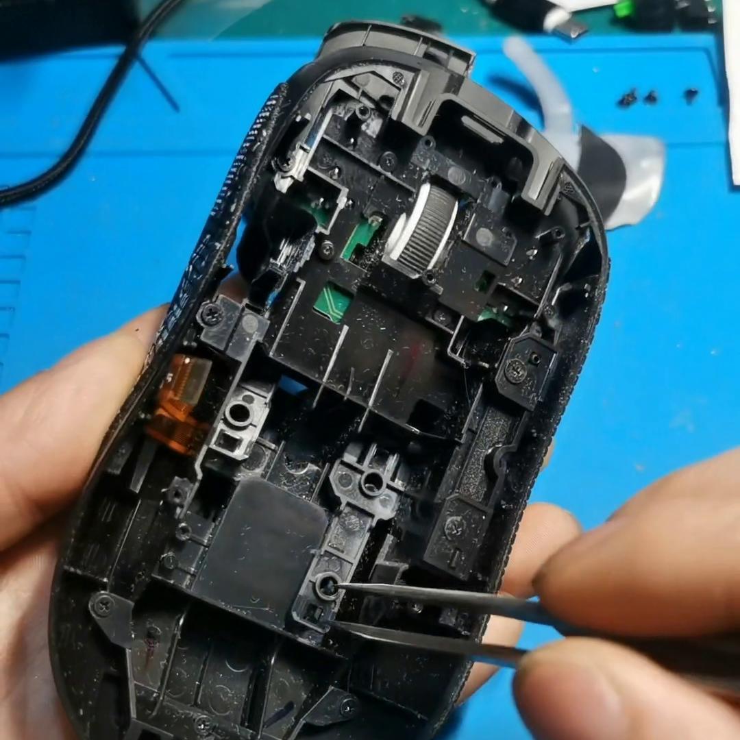 罗技gpw二代微动价格怎么差这么多,罗技gpw二代鼠标用的什么微动