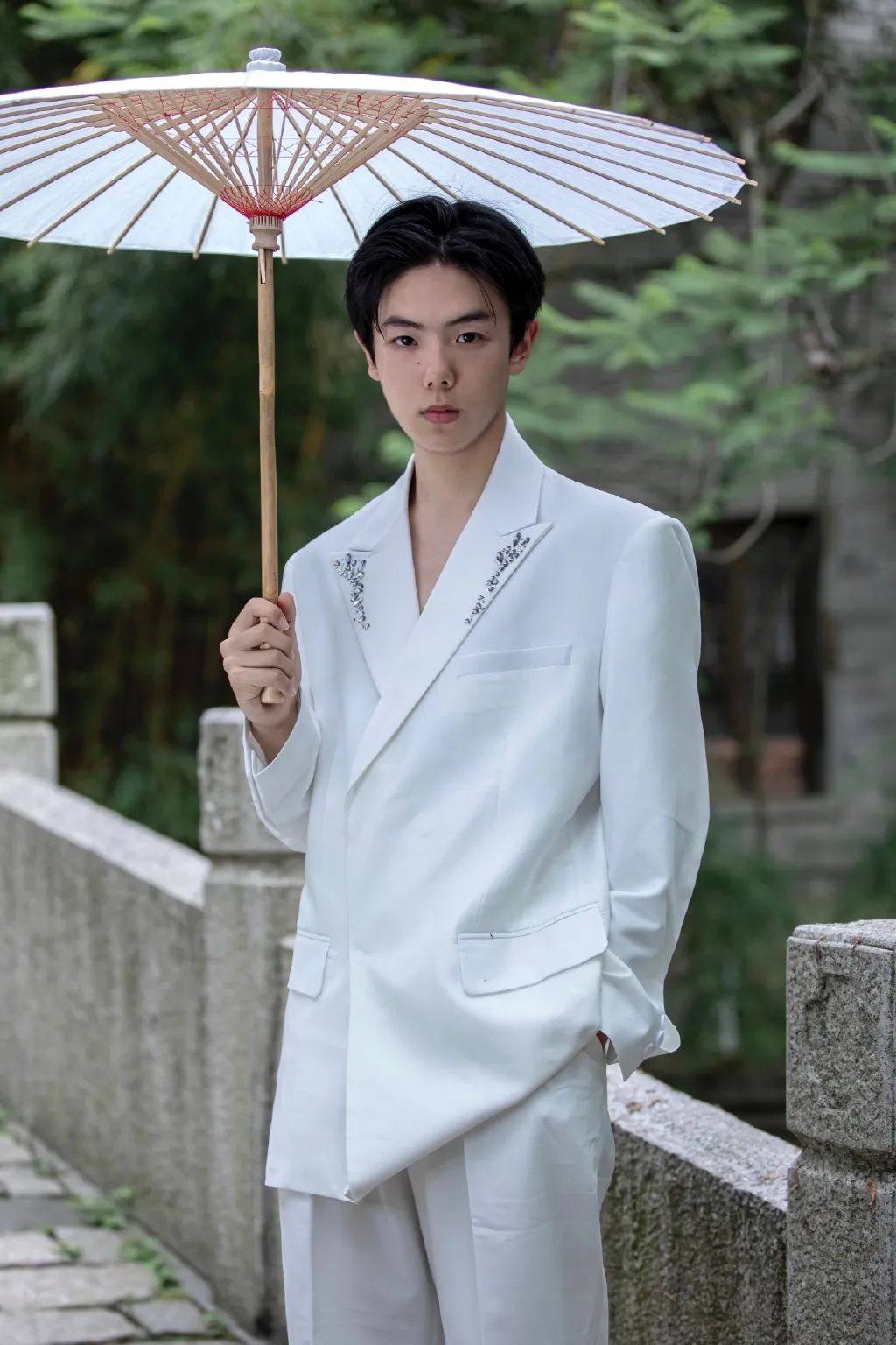 女生的p图技术有多强大,再一次感叹网红的p图技术