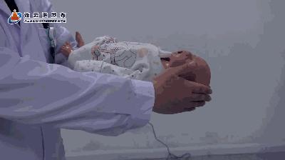 异物卡喉的急救方法海姆立克案例,异物卡喉海姆立克急救法