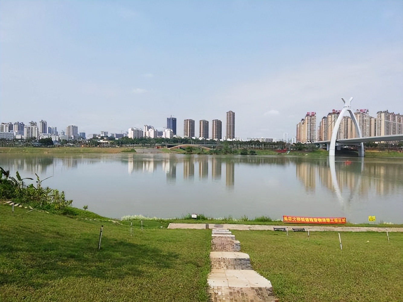 南宁日落柳沙公园,漫步在南宁柳沙公园