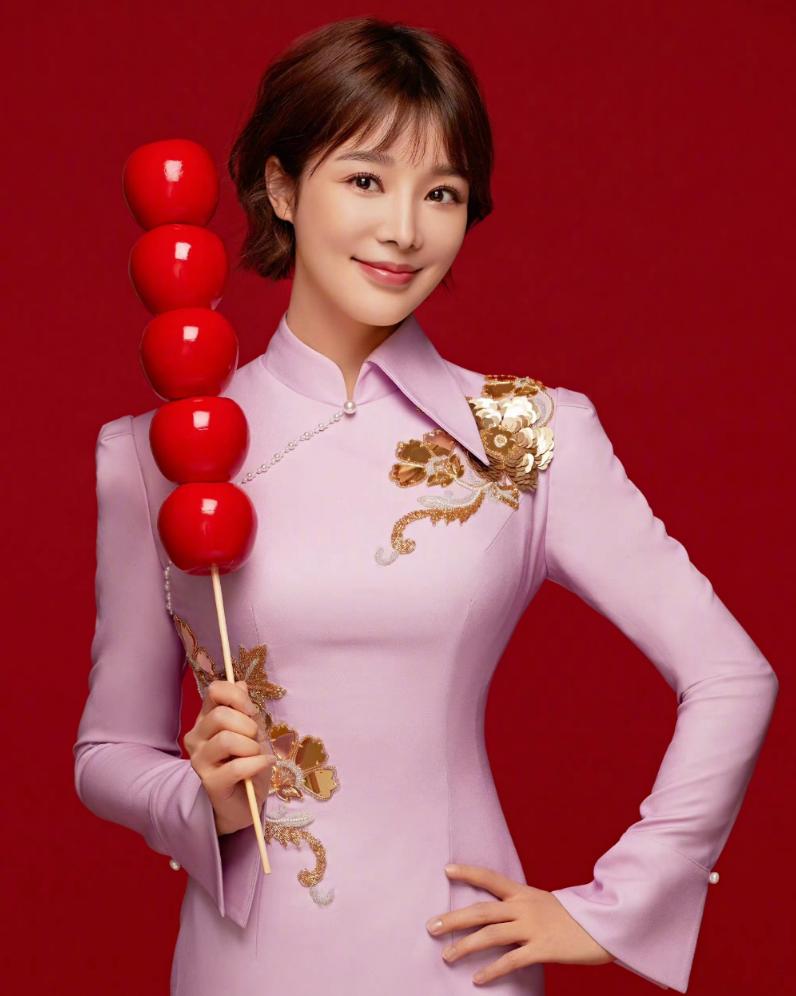 央视主持胡蝶父母从事什么工作,央视主播胡蝶出生日