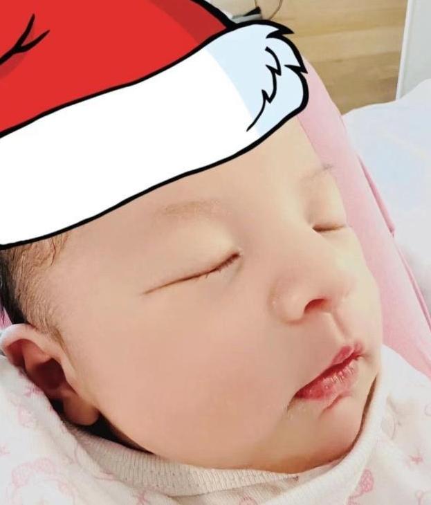 昆凌晒周杰伦照为其庆生,昆凌晒周杰伦视角荡秋千照