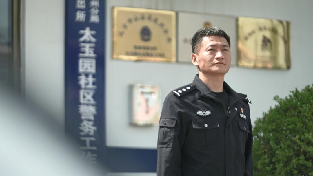 我以行动为誓，共绘绚丽未来！