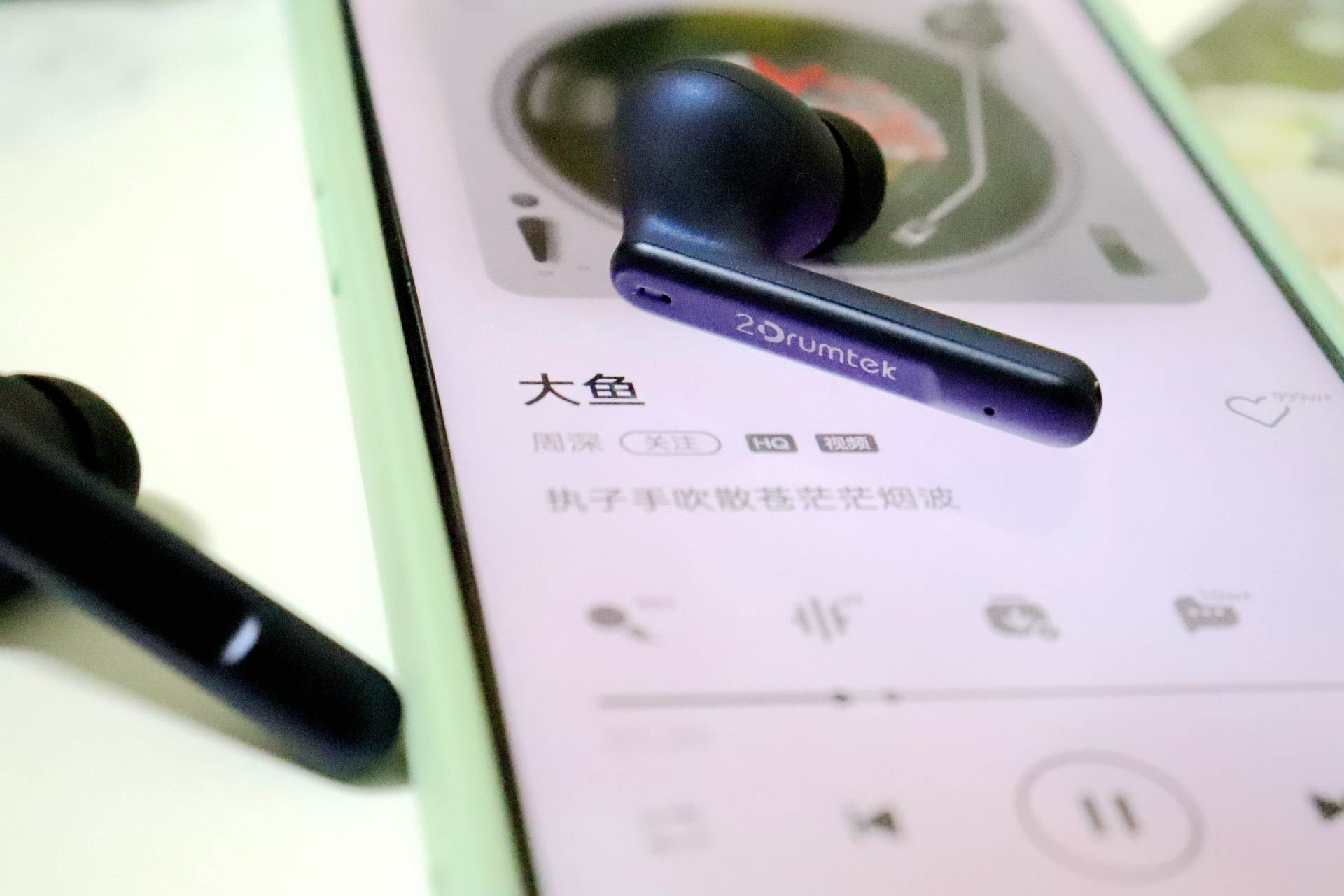 主动降噪耳机，首选双飞燕二皮B90真无线蓝牙耳机