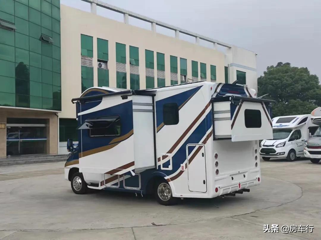 最新款进口顶级依维柯b型房车,依维柯房车推荐10万到20万之间7座