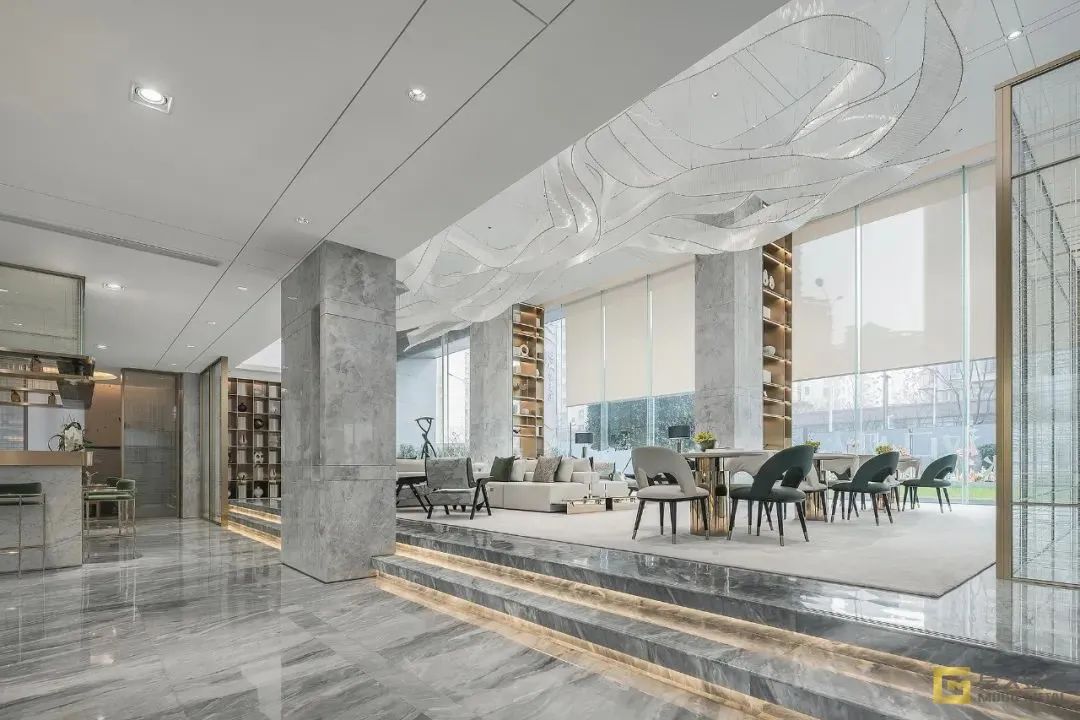 莫戈分享｜以简驭繁，追光逐影艺无境