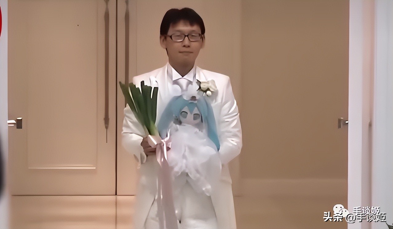 给初音未来粉丝送啥礼物,给初音未来买手链