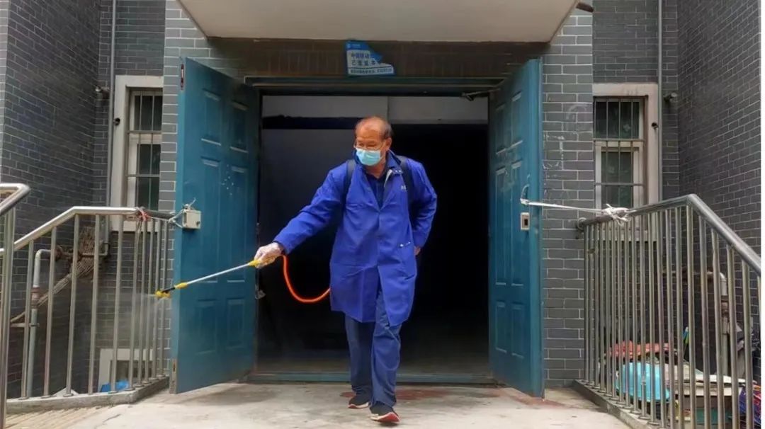 筑牢抗击疫情堡垒,筑牢疫情防控技术堡垒
