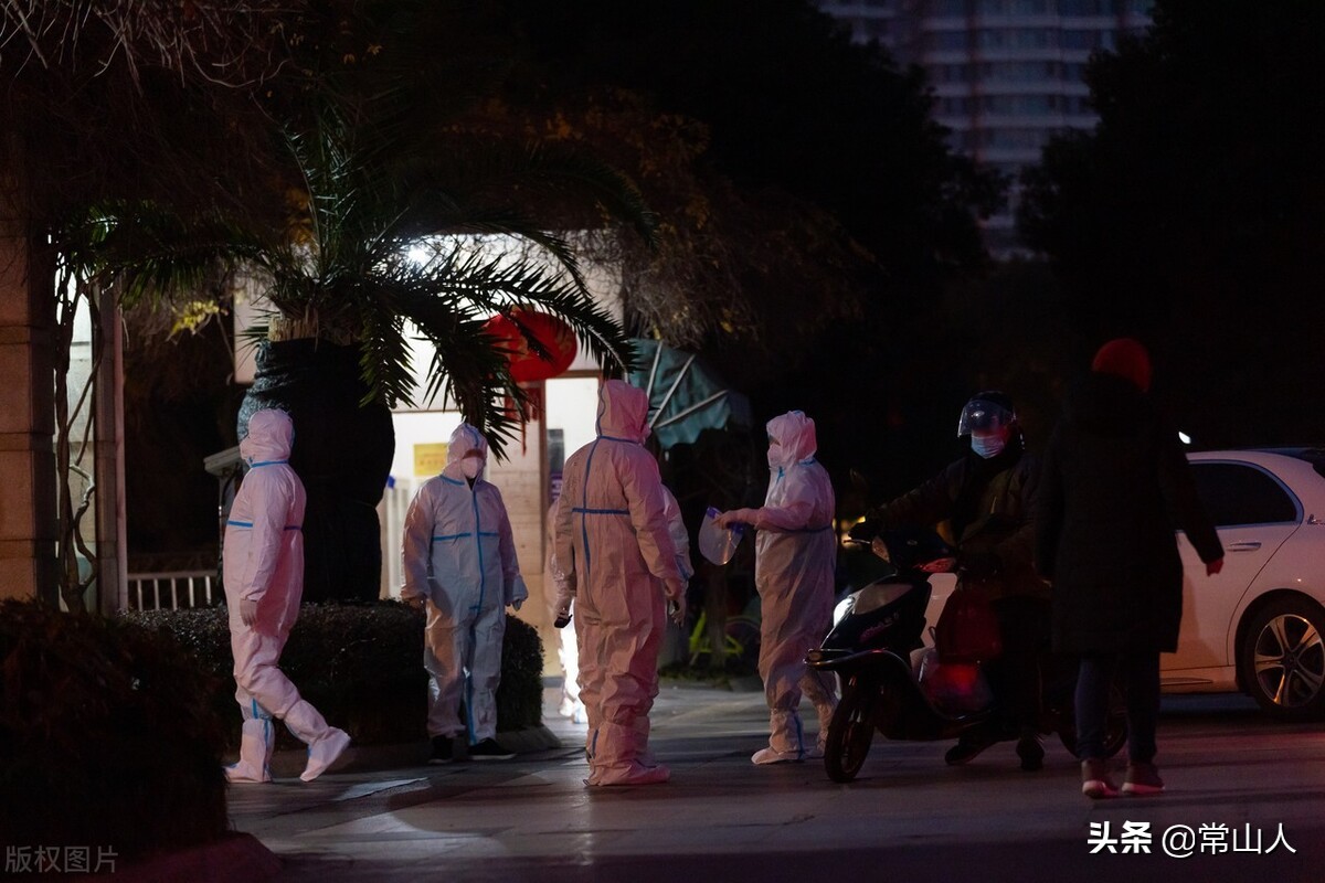 我们的诗和远方就在眼前,我们的诗和远方小说