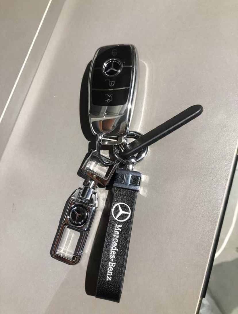 什么样的水平买奔驰e300,奔驰e300和宝马525哪个适合购买