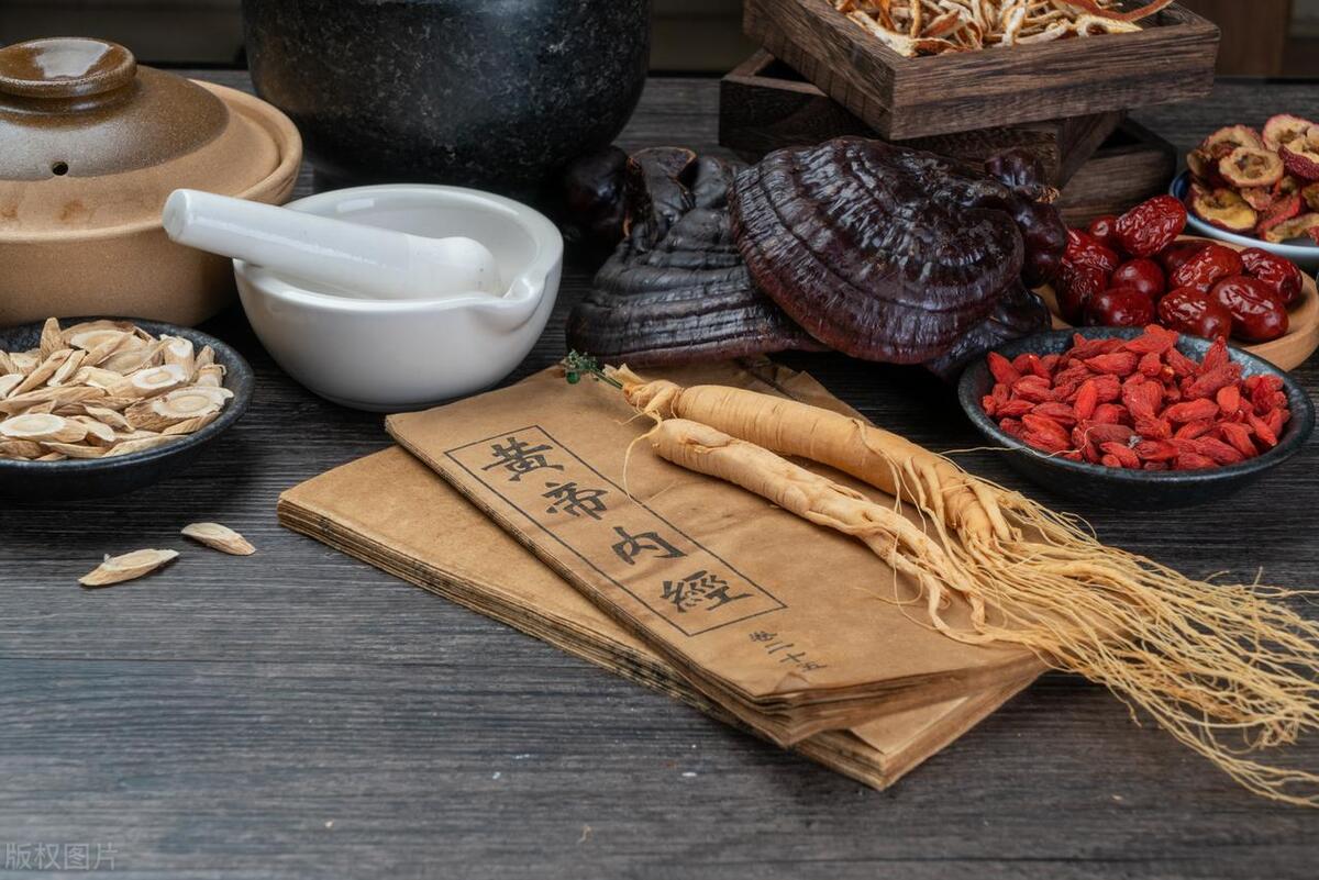 脾胃湿热三焦湿热怎么治,清除三焦湿热的中药方子