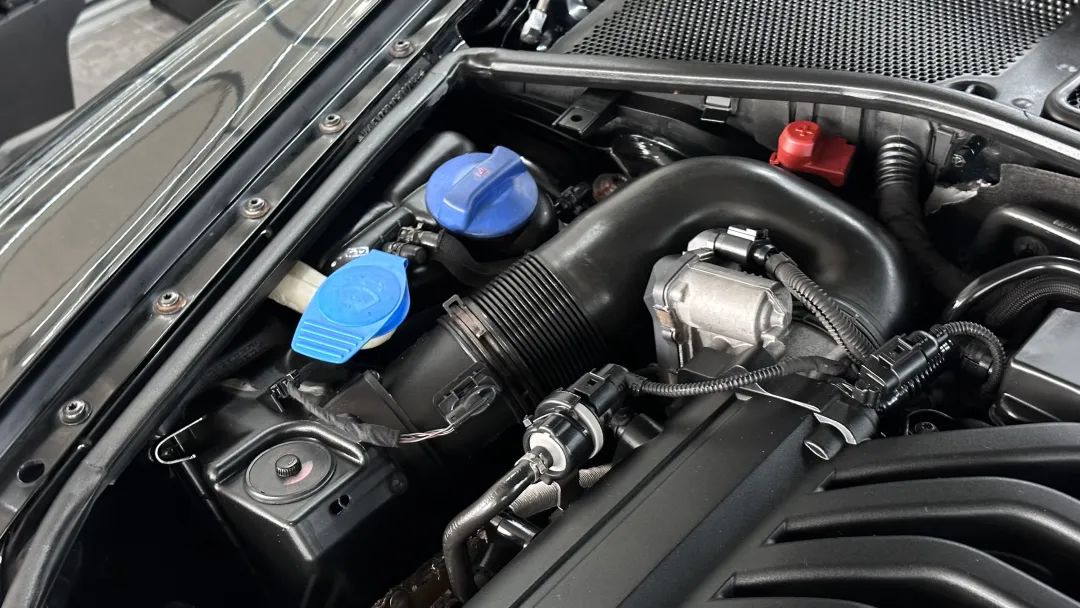 大众100万左右的车辉腾,重庆二手辉腾全面翻新修复