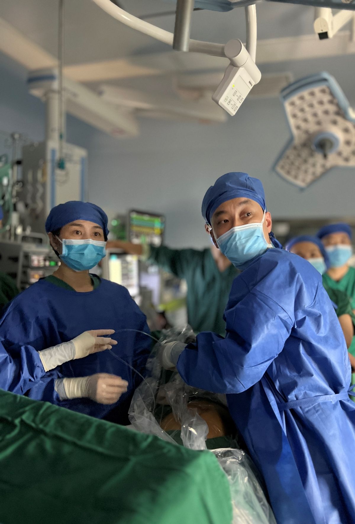 国内首例胎儿宫内手术,妇幼保健院首例阴式切除手术