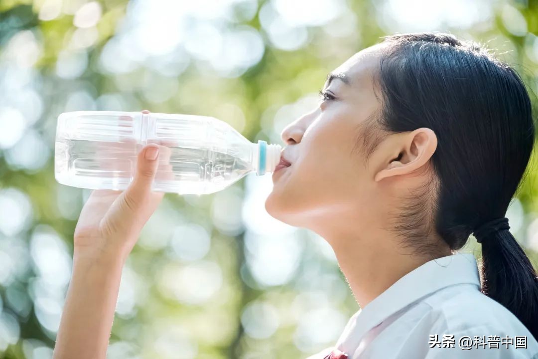 热到中暑怎么办这些错误千万别犯,热死了有什么方法解暑