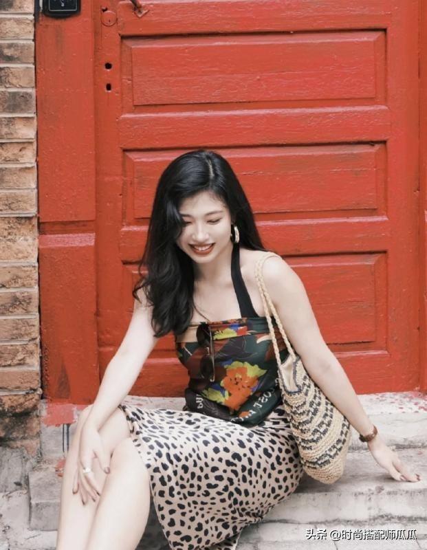 优雅气质美丽丝巾搭配美出高级感,优雅女人必学的几种丝巾