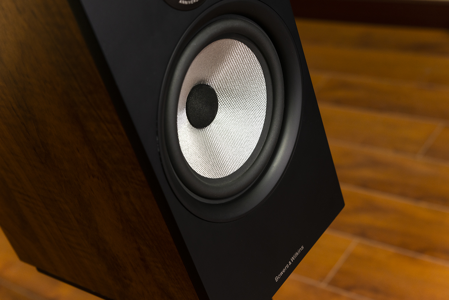 万元内值得买的英国Hi-Fi音箱套装,宝华韦健606S2周年纪念款