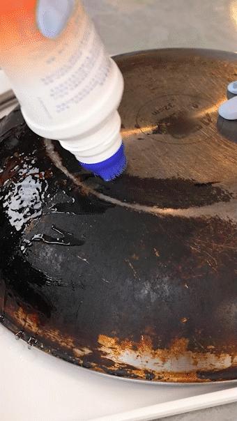 锅被烧黑了应该怎么刷干净,用什么刷锅干净又不会刮伤锅